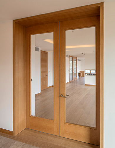 Shadcore_veneered_fire_doors_with_glazing