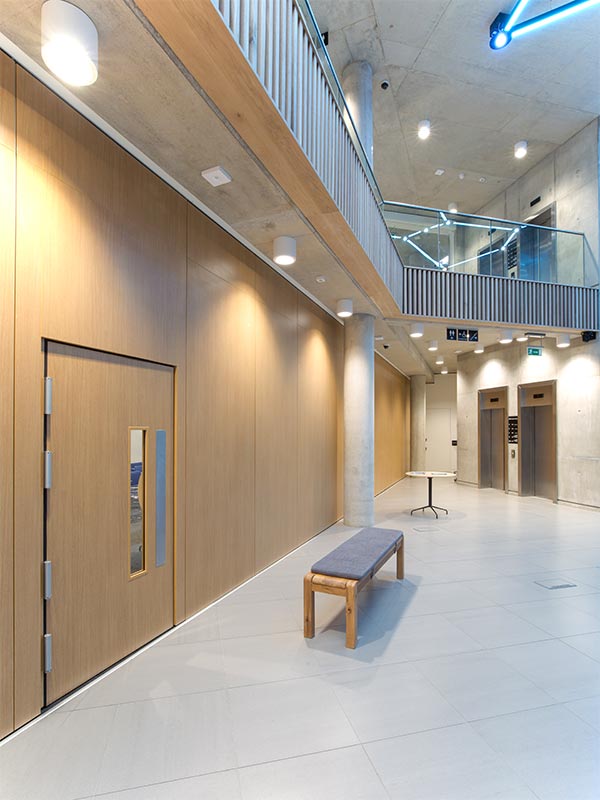 Shadbolt_Institute_of_Physics_Interior_2